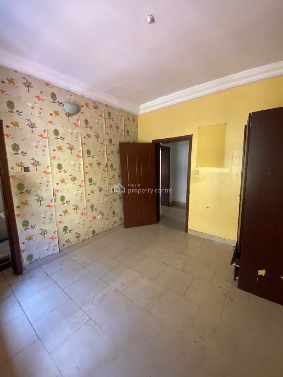 Clean 3 Bedroom Flat Upstairs All Room Ensuite, Off Cole Street Via Olufemi Ogunlana Drive, Lawanson, Surulere, Lagos, House for Rent