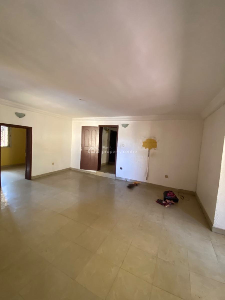 Clean 3 Bedroom Flat Upstairs All Room Ensuite, Off Cole Street Via Olufemi Ogunlana Drive, Lawanson, Surulere, Lagos, House for Rent