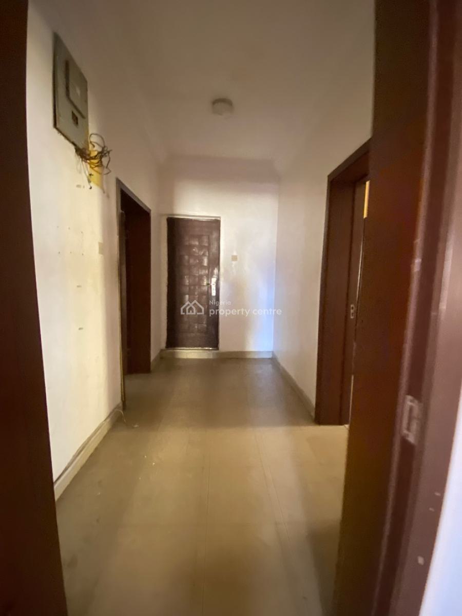 Clean 3 Bedroom Flat Upstairs All Room Ensuite, Off Cole Street Via Olufemi Ogunlana Drive, Lawanson, Surulere, Lagos, House for Rent