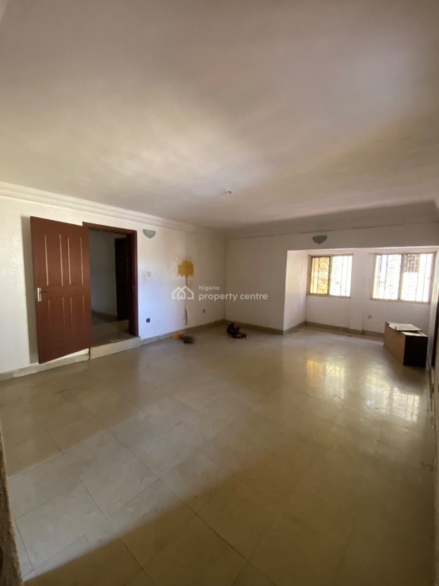 Clean 3 Bedroom Flat Upstairs All Room Ensuite, Off Cole Street Via Olufemi Ogunlana Drive, Lawanson, Surulere, Lagos, House for Rent