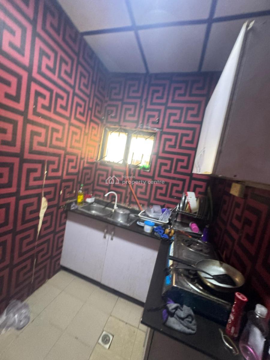 a Nice and Very Spacious 1 Bedroom Apartment(upstair), Off Admiralty Way, Lekki Phase 1, Lekki, Lagos, Mini Flat (room and Parlour) for Rent