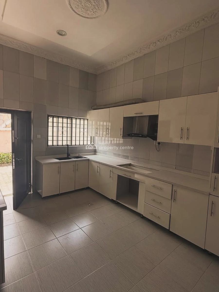 4 Bedroom Fully Detached Bungalow  2 Rooms Bq, Jabi, Abuja, Detached Bungalow for Sale