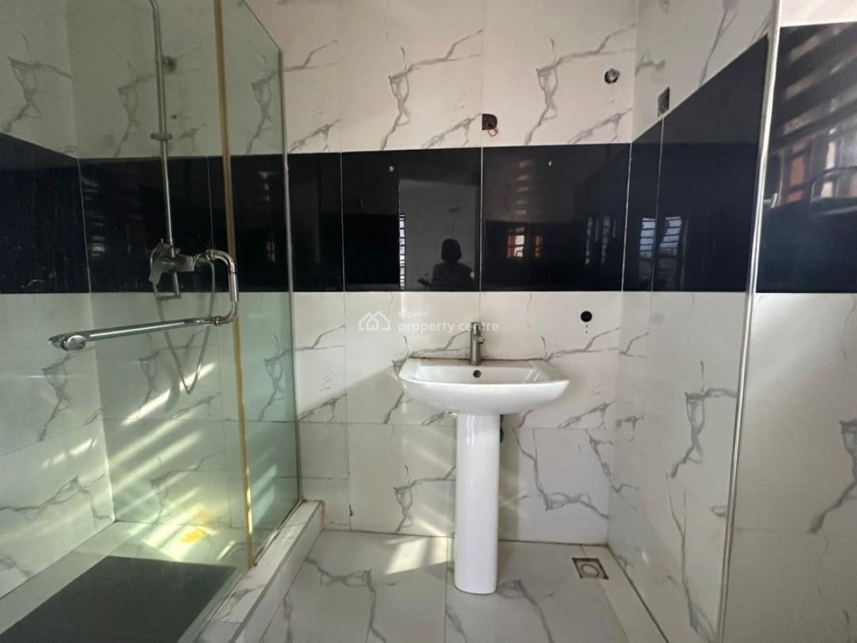 Luxury 2 Bedrooms Flat, Olowora, Magodo, Lagos, Terraced Duplex for Rent