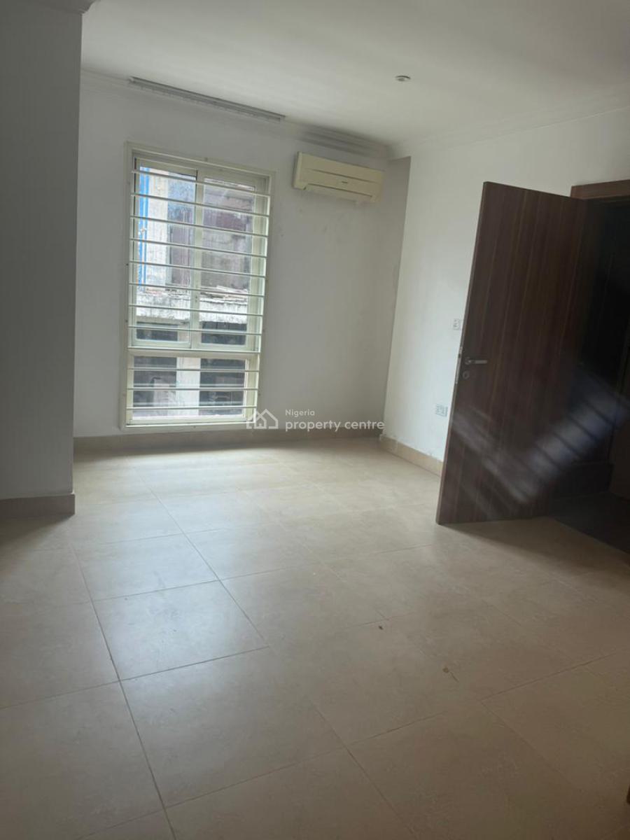Exquisite Well Improved and Tastefully Finished 3 Bedrooms Maisonette, Off Glover Road, Banana Island, Ikoyi, Lagos, House for Rent
