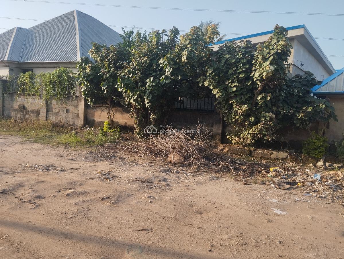 2units of 1bedroom with Extra 600sqm of Land in Kubwa Arab Road, Opposite Nnpc Filling Station in Arab Road Kubwa, Kubwa, Abuja, Detached Bungalow for Sale