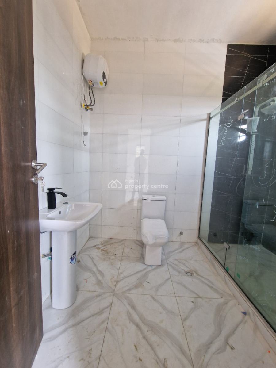 Beautifully Designed Home, Lekki Scheme 2 Adesanya, Ajah, Lagos, Terraced Duplex for Sale