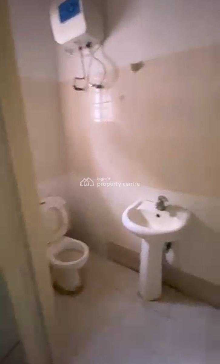 Spacious Detached 3 Bedrooms Bungalow with Large Self Compound (video), Thomas Estate, Ajah, Lagos, Flat / Apartment for Rent
