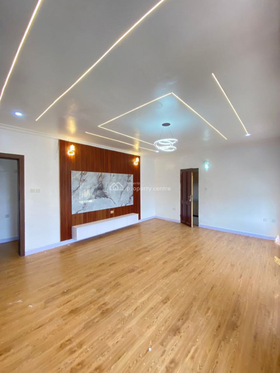 Fully Serviced and Spacious 2 Bedroom Penthouse, Lekki Phase 1, Lekki, Lagos, Flat / Apartment for Rent