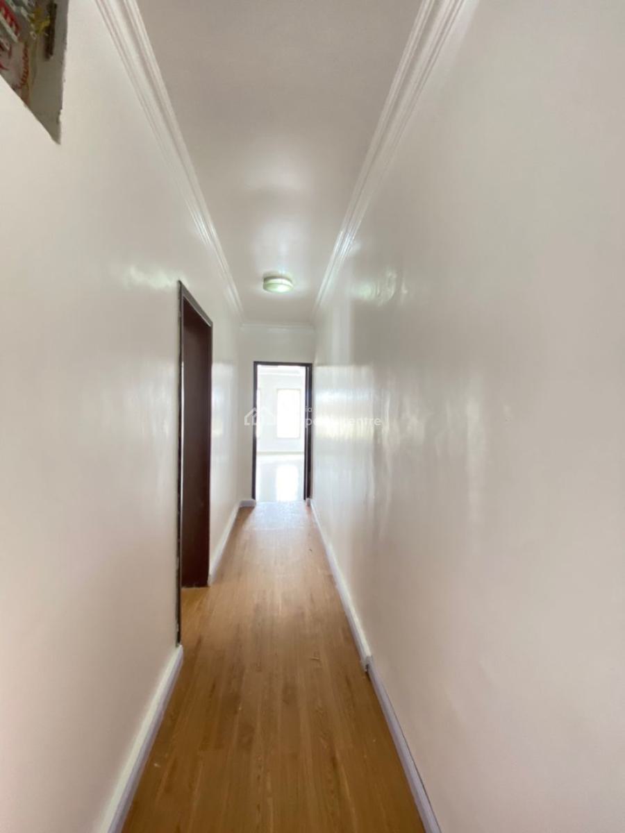 Fully Serviced and Spacious 2 Bedroom Penthouse, Lekki Phase 1, Lekki, Lagos, Flat / Apartment for Rent