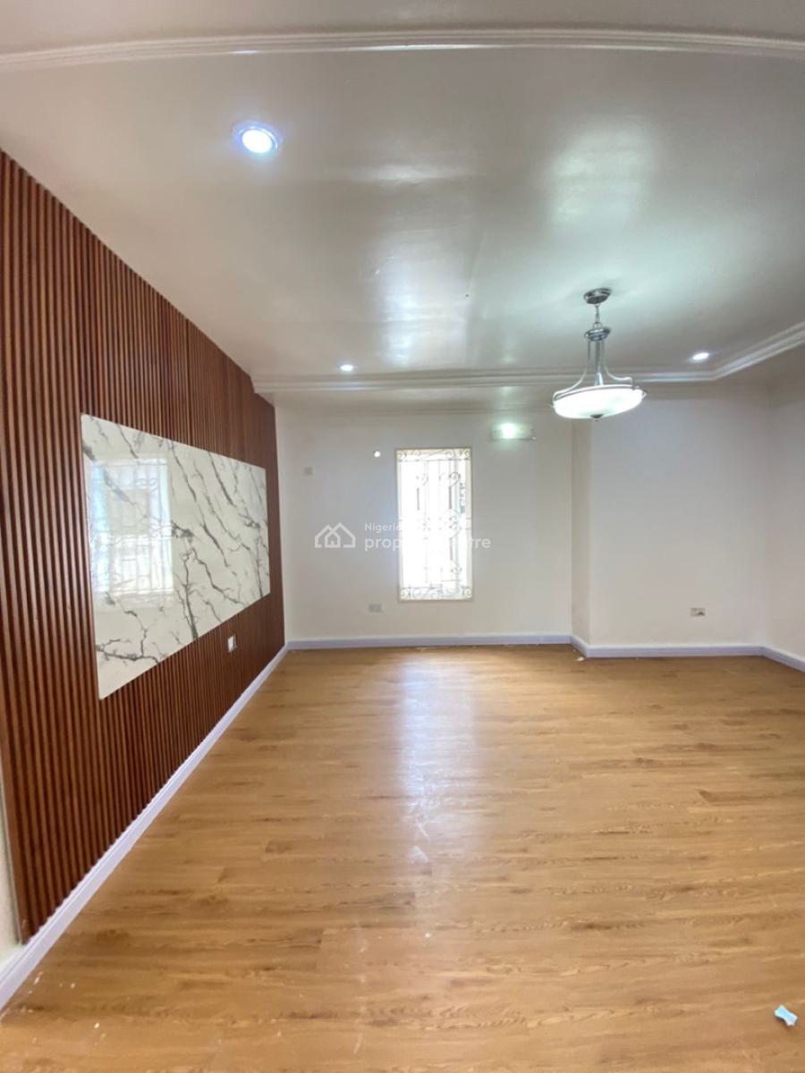 Fully Serviced 3 Bedroom Penthouse, Lekki Phase 1, Lekki, Lagos, Flat / Apartment for Rent