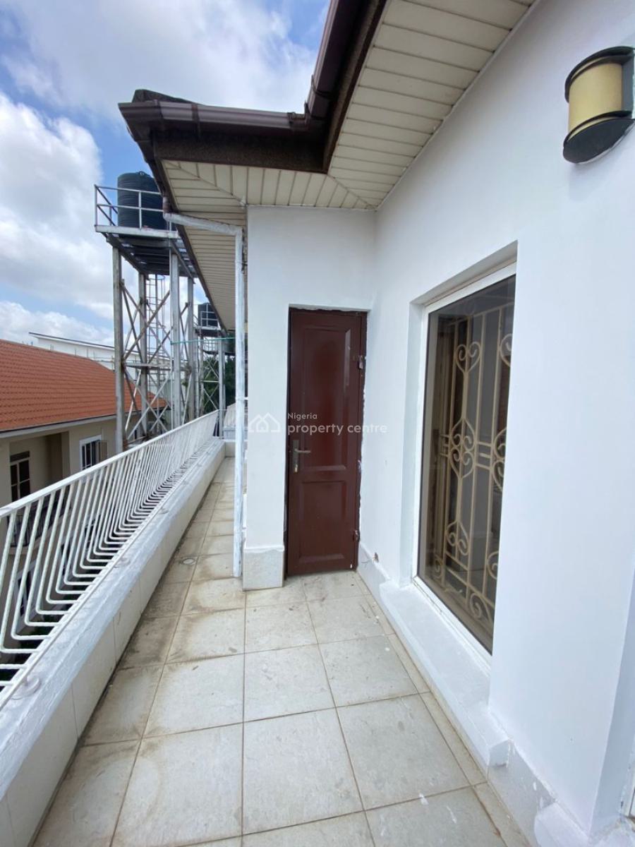 Fully Serviced 3 Bedroom Penthouse, Lekki Phase 1, Lekki, Lagos, Flat / Apartment for Rent