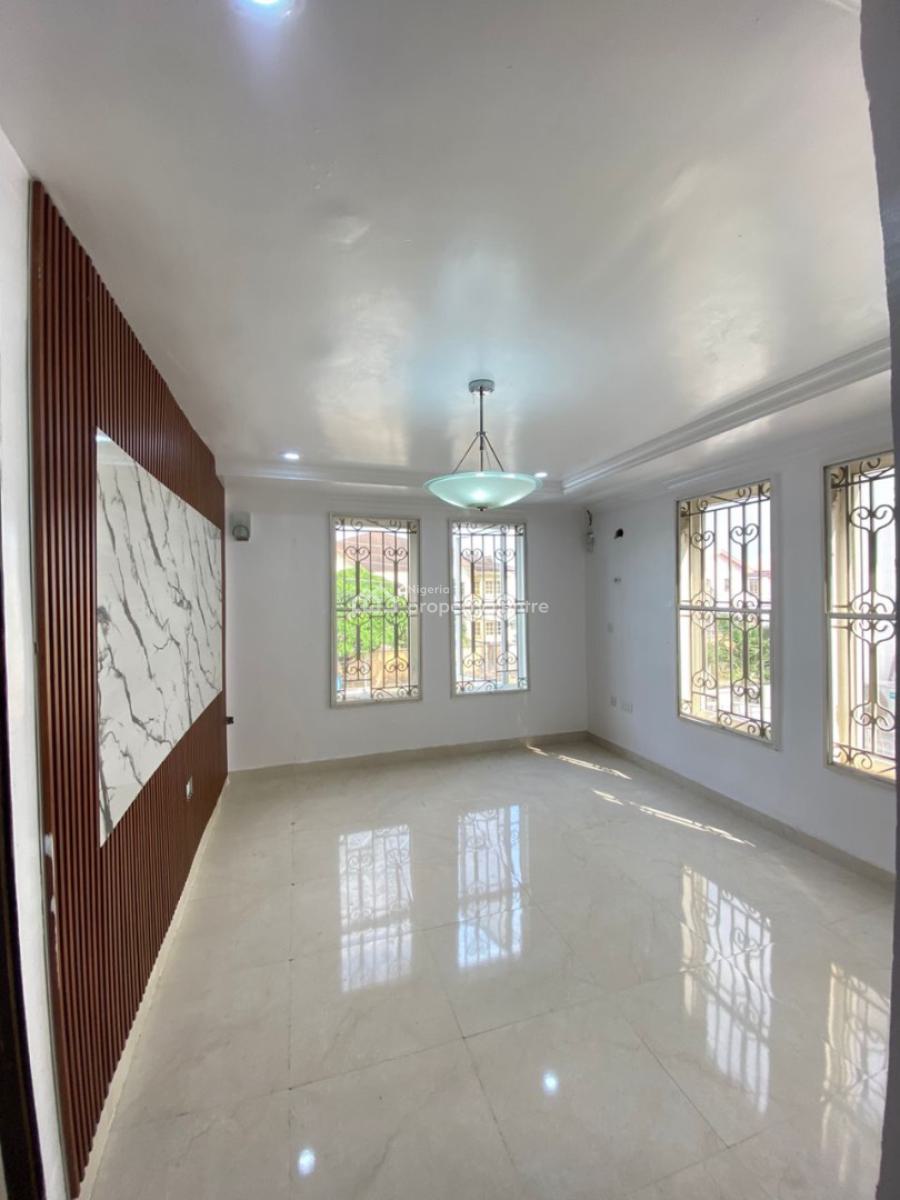 Fully Serviced 1 Bedroom Apartment with 24 Hours Electricity, Lekki Phase 1, Lekki, Lagos, Mini Flat (room and Parlour) for Rent