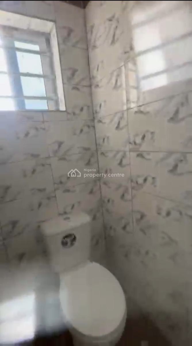 Executive, Very Decent, Standard and Nice Miniflat with Pop,  Kitchen, Off Pedro Road,  Shomolu Lagos., Shomolu, Lagos, Mini Flat (room and Parlour) for Rent