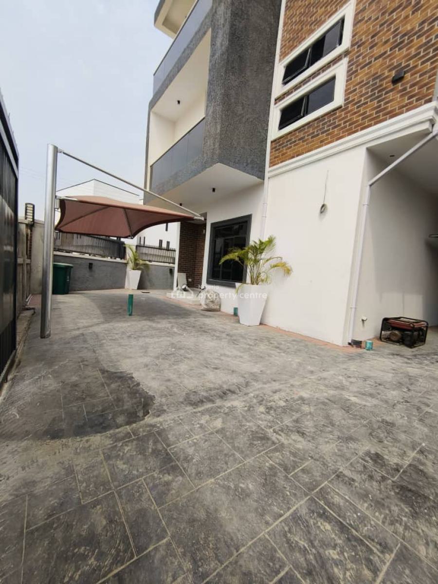 Well Built Units of Luxury 5 Bedrooms Fully Detached Plus Bq., Lekki Phase 1, Lekki, Lagos, Detached Duplex for Sale