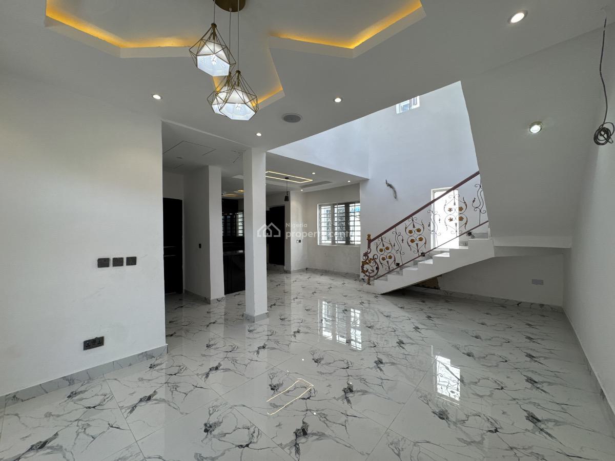 3 Bedroom Terrace in a Serene Estate, Sangotedo, Ajah, Lagos, Terraced Duplex for Sale