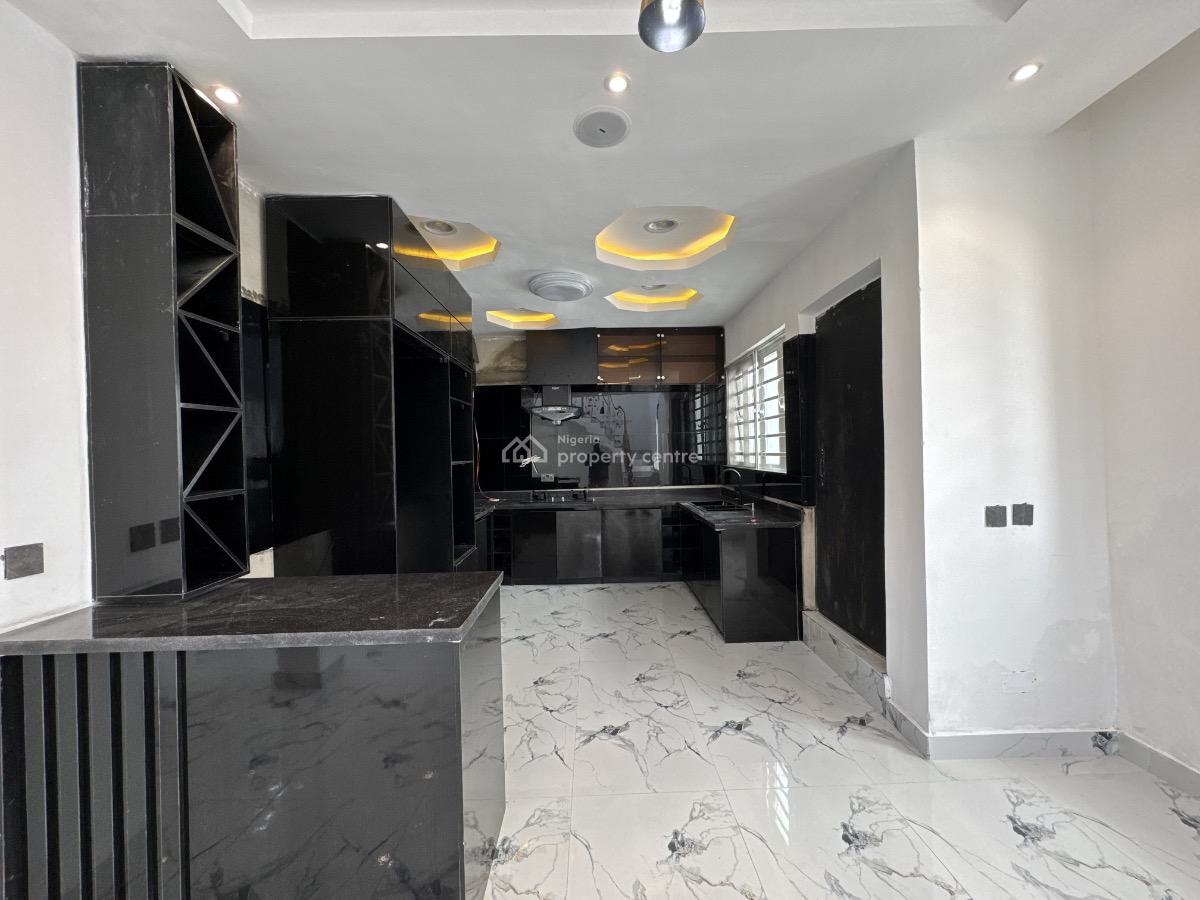 3 Bedroom Terrace in a Serene Estate, Sangotedo, Ajah, Lagos, Terraced Duplex for Sale