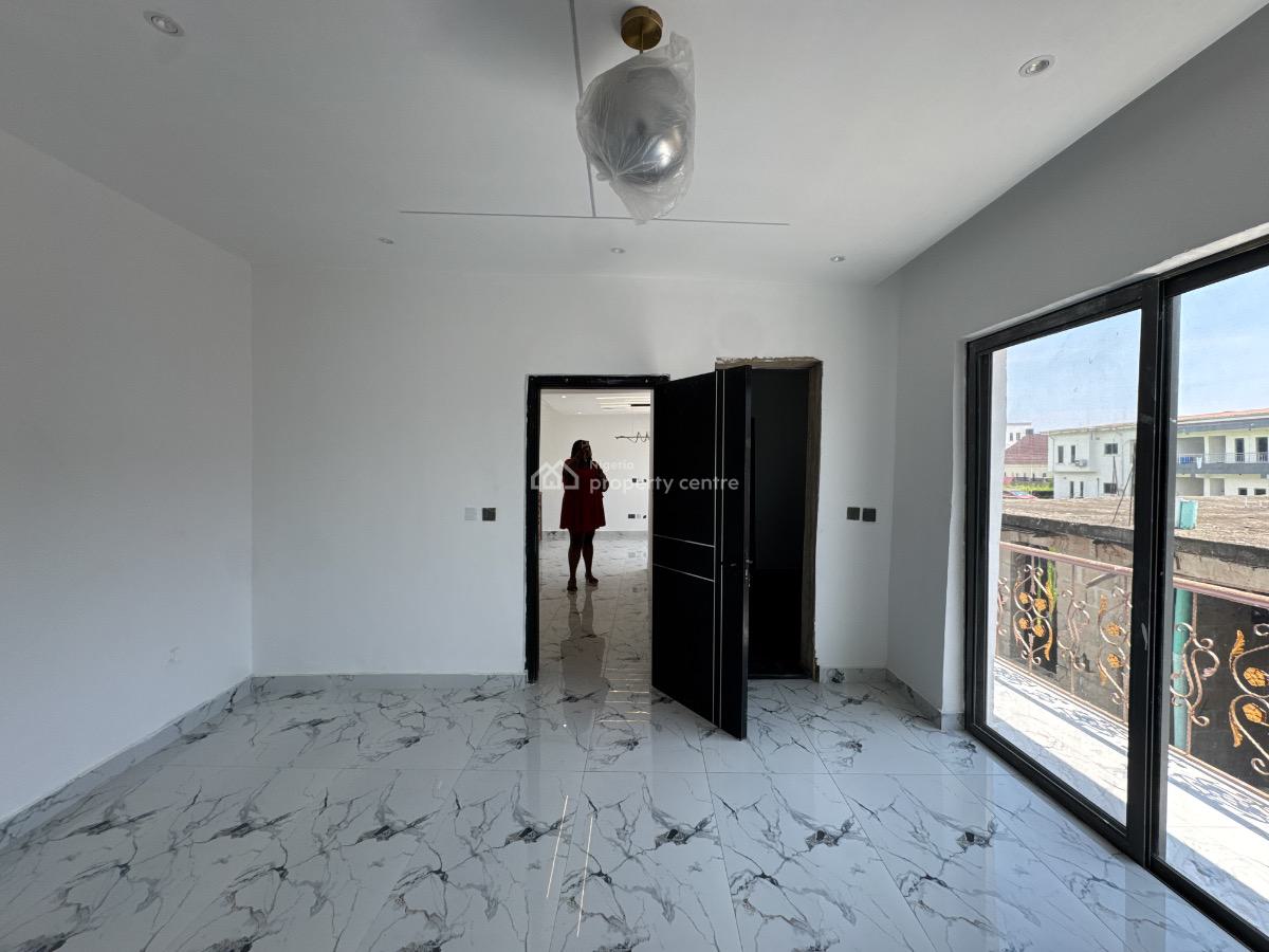 3 Bedroom Terrace in a Serene Estate, Sangotedo, Ajah, Lagos, Terraced Duplex for Sale