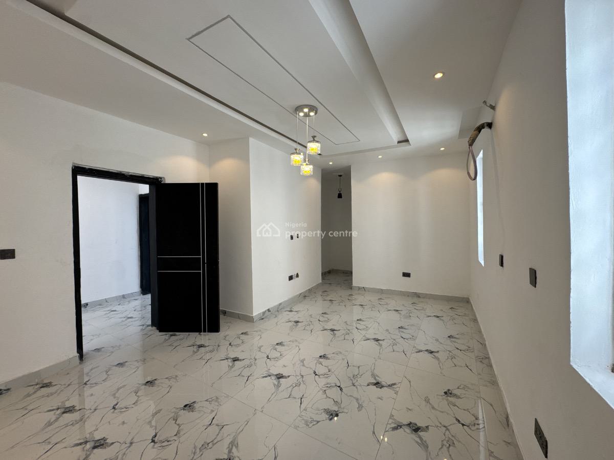 3 Bedroom Terrace in a Serene Estate, Sangotedo, Ajah, Lagos, Terraced Duplex for Sale