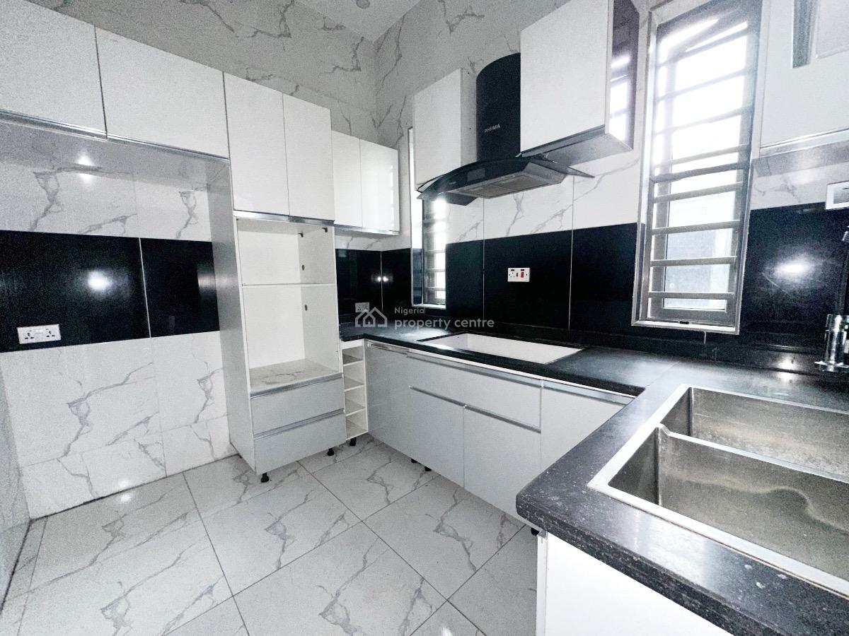 a Well Maintained Spacious 2 Bedroom Semi Detached Duplex, Olawaiye Estate,olowora, Omole Phase 2, Ikeja, Lagos, Semi-detached Duplex for Rent