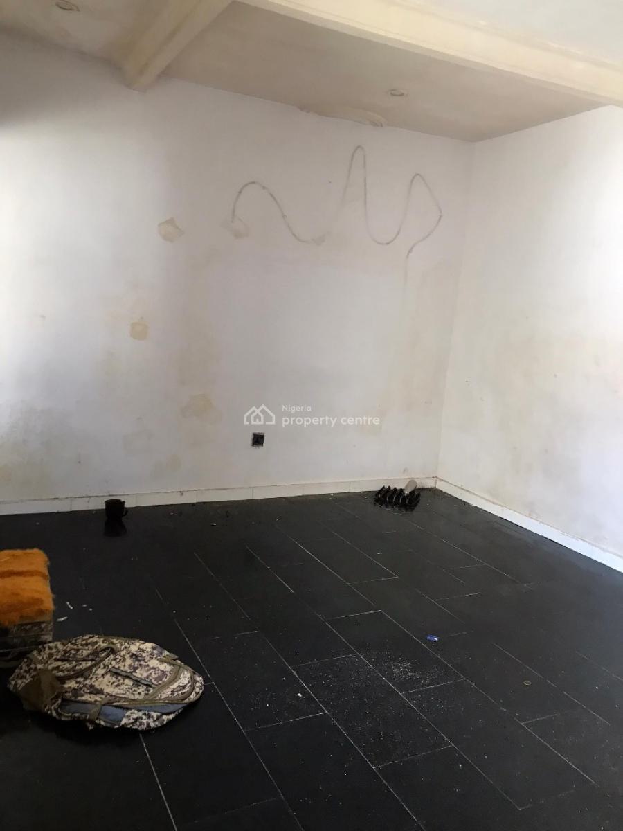 Very Spacious Room Self Contain, Lekki Phase 1, Lekki, Lagos, Self Contain (single Rooms) for Rent