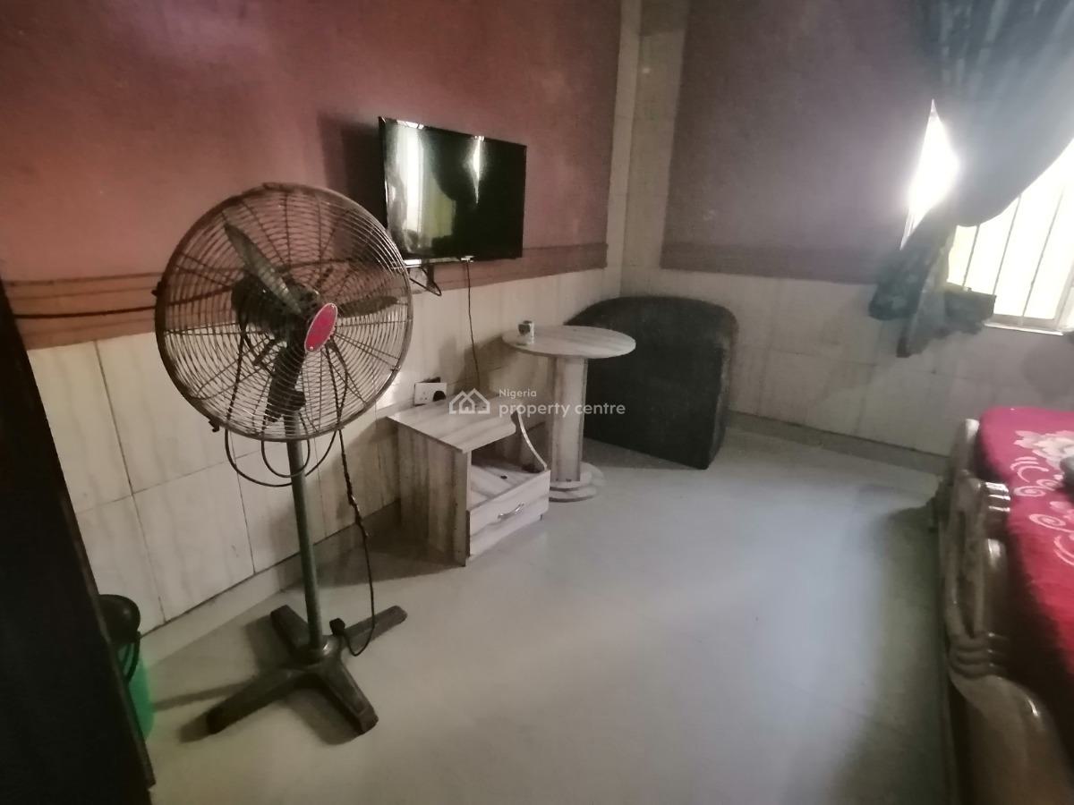 25 Rooms Hotel, Merogun Off Mcdermott Road, Warri, Delta, Hotel / Guest House for Sale