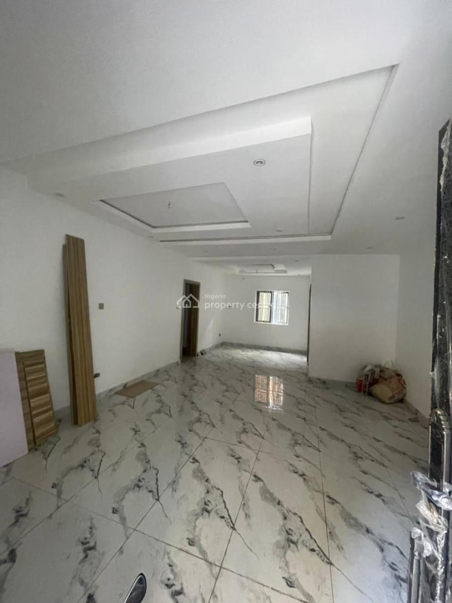Nice 3 Bedroom  Spacious Apartment  with a Bq, Ogba Ikeja Lagos, Ikeja, Lagos, Flat / Apartment for Sale
