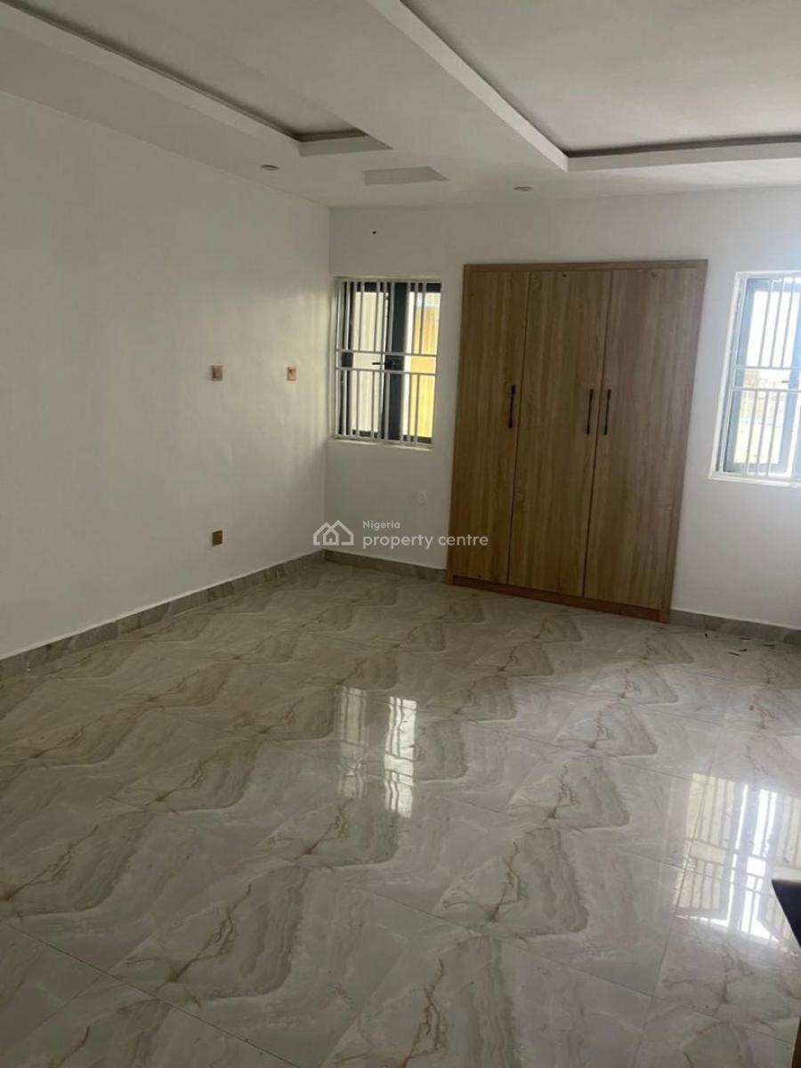Nice 3 Bedroom  Spacious Apartment  with a Bq, Ogba Ikeja Lagos, Ikeja, Lagos, Flat / Apartment for Sale