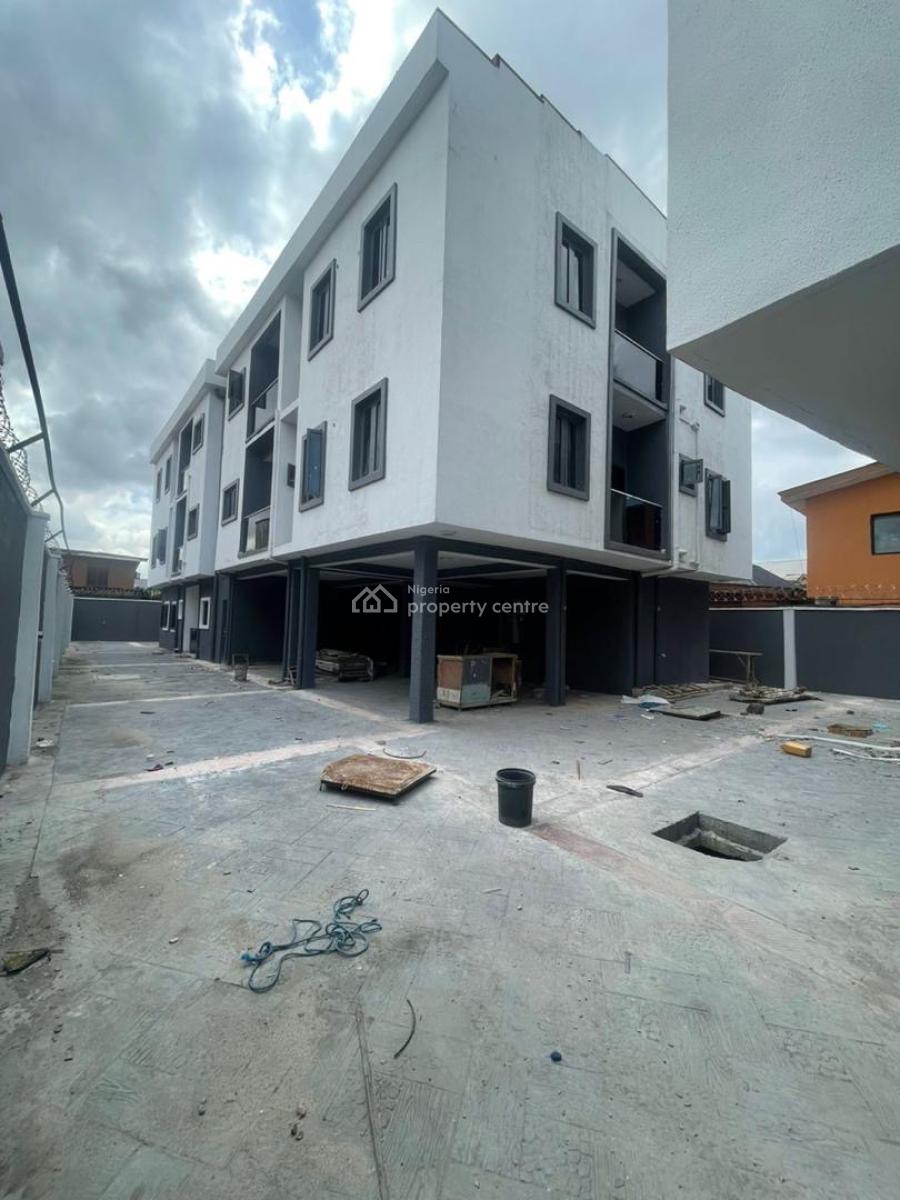 Nice 3 Bedroom  Spacious Apartment  with a Bq, Ogba Ikeja Lagos, Ikeja, Lagos, Flat / Apartment for Sale