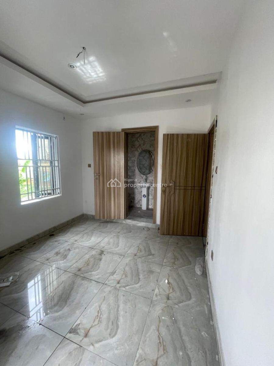Nice 3 Bedroom  Spacious Apartment  with a Bq, Ogba Ikeja Lagos, Ikeja, Lagos, Flat / Apartment for Sale