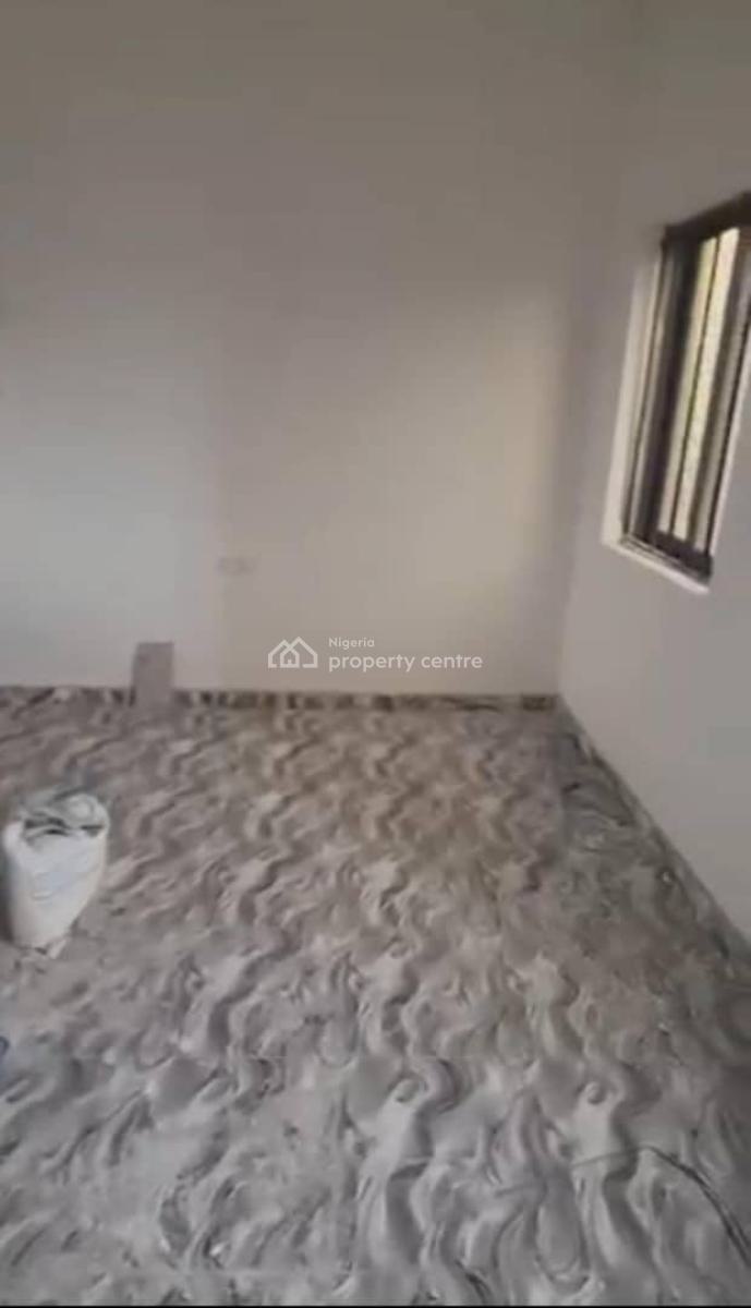 Lovely 2 Bedroom Flat, Off Pedro, Shomolu, Lagos, Flat / Apartment for Rent