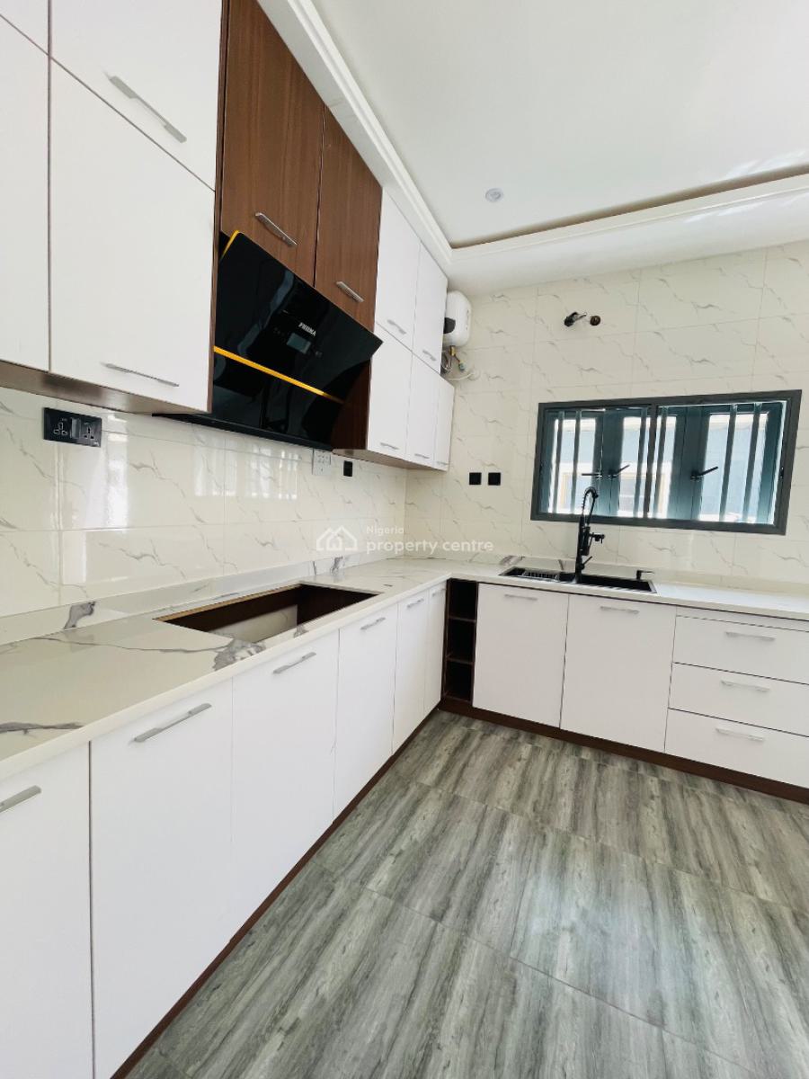 Alluring 4 Bedroom Semi Detached Duplex with Bq, Surulere, Lagos, Semi-detached Duplex for Sale