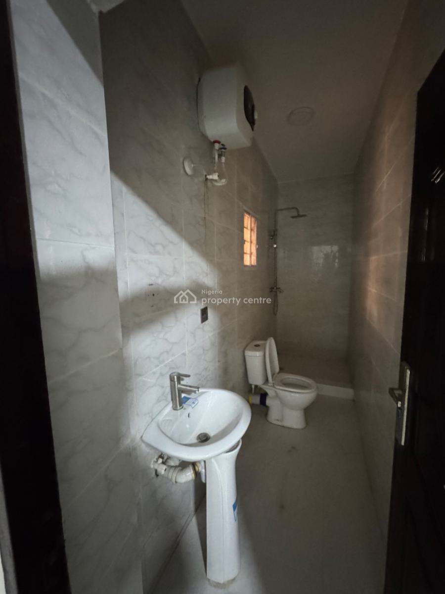 Luxury Newly Built 2 Bedroom Apartment, Orchid Road, Lekki, Lagos, Flat / Apartment for Sale