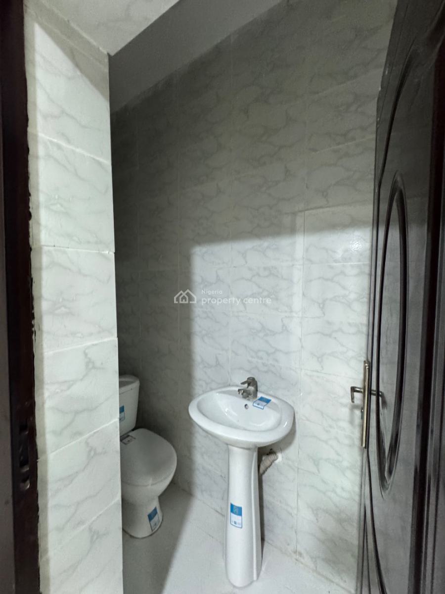 Luxury Newly Built 2 Bedroom Apartment, Orchid Road, Lekki, Lagos, Flat / Apartment for Sale