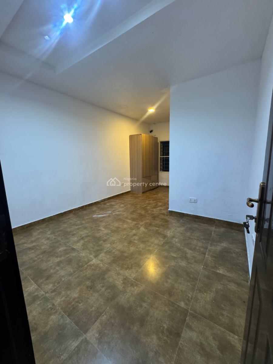Nice  Very Spacious 4 Bedroom Duplex Terrace with Bq 2 Floor, Orchid Road, Lekki, Lagos, Terraced Duplex for Rent