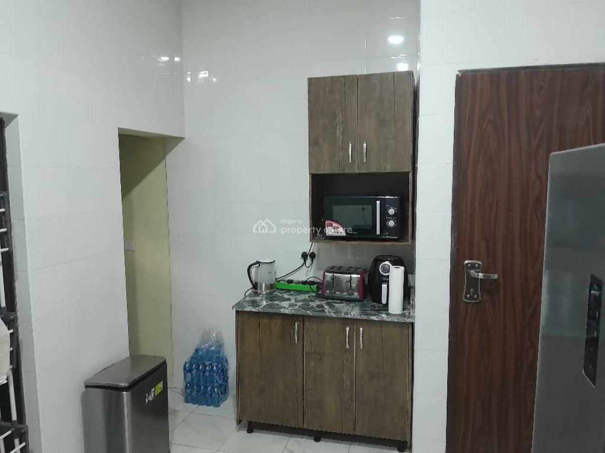 3bedroom Apartment in Wuye, Wuye, Abuja, Wuye, Abuja, Flat / Apartment Short Let