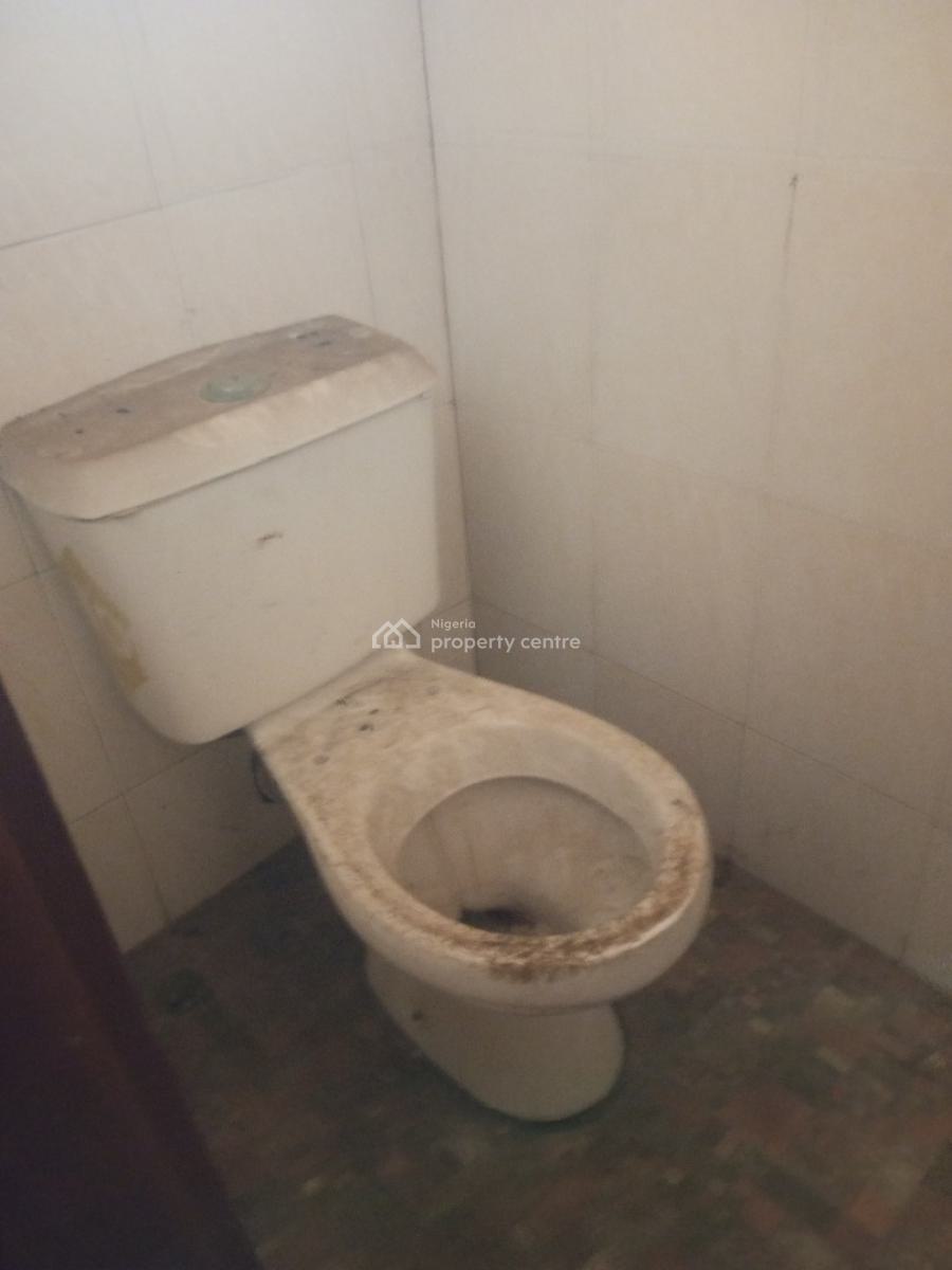 Nice 3 Bedroom Flat in a Call-in Estate, Badore, Ajah, Lagos, Flat / Apartment for Rent