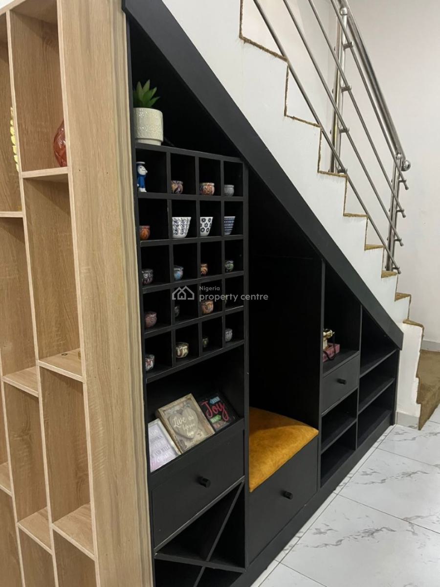 Beautiful 1 Bedroom Apartment, Lekki Phase 1, Lekki, Lagos, Flat / Apartment Short Let