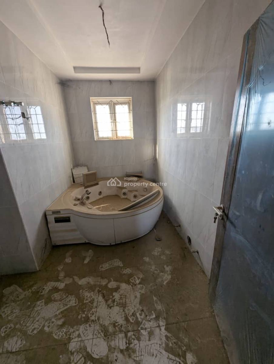Well Built Fully Detached 5 Bedrooms House, Gaduwa, Abuja, House for Sale