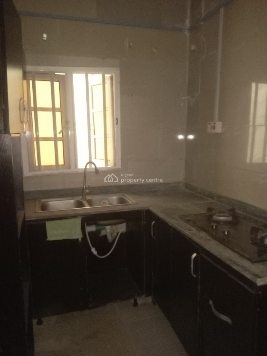 Lovely 2 Bedroom Apartment, Allen Avenue, Ikeja, Lagos, Flat / Apartment for Rent