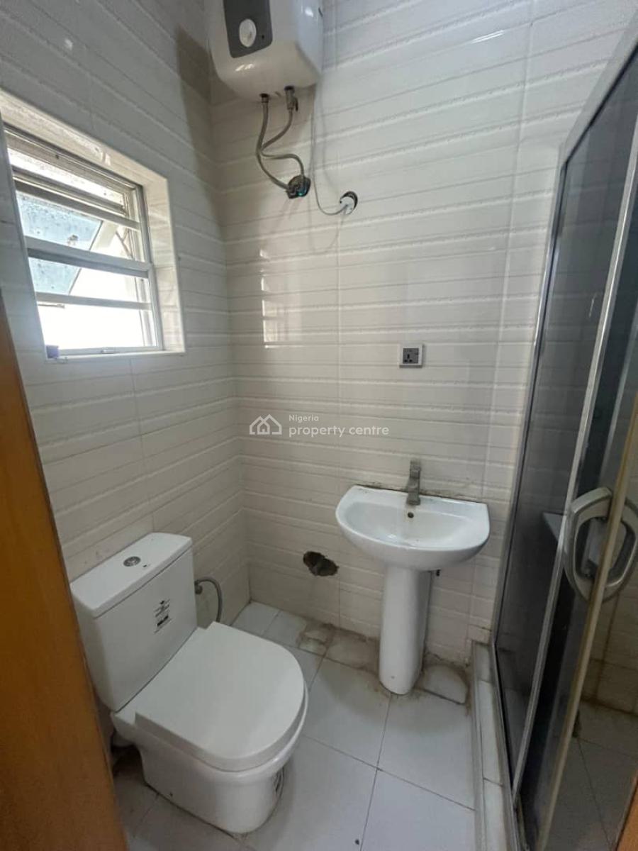 Luxurious Spacious Semi Master Bedroom, Bera, Chevron, Lekki, Lagos, Self Contain (single Rooms) for Rent