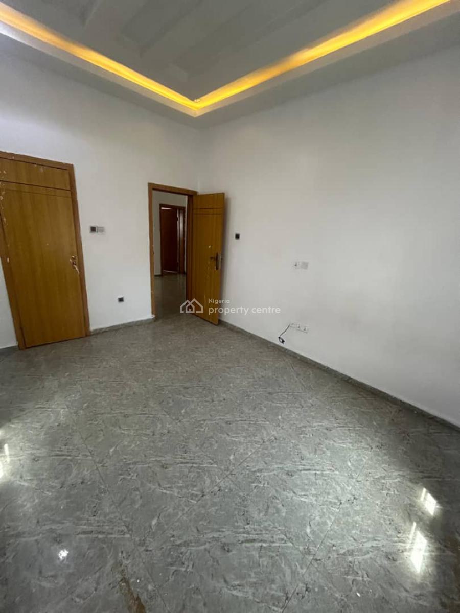 Luxurious Spacious Semi Master Bedroom, Bera, Chevron, Lekki, Lagos, Self Contain (single Rooms) for Rent