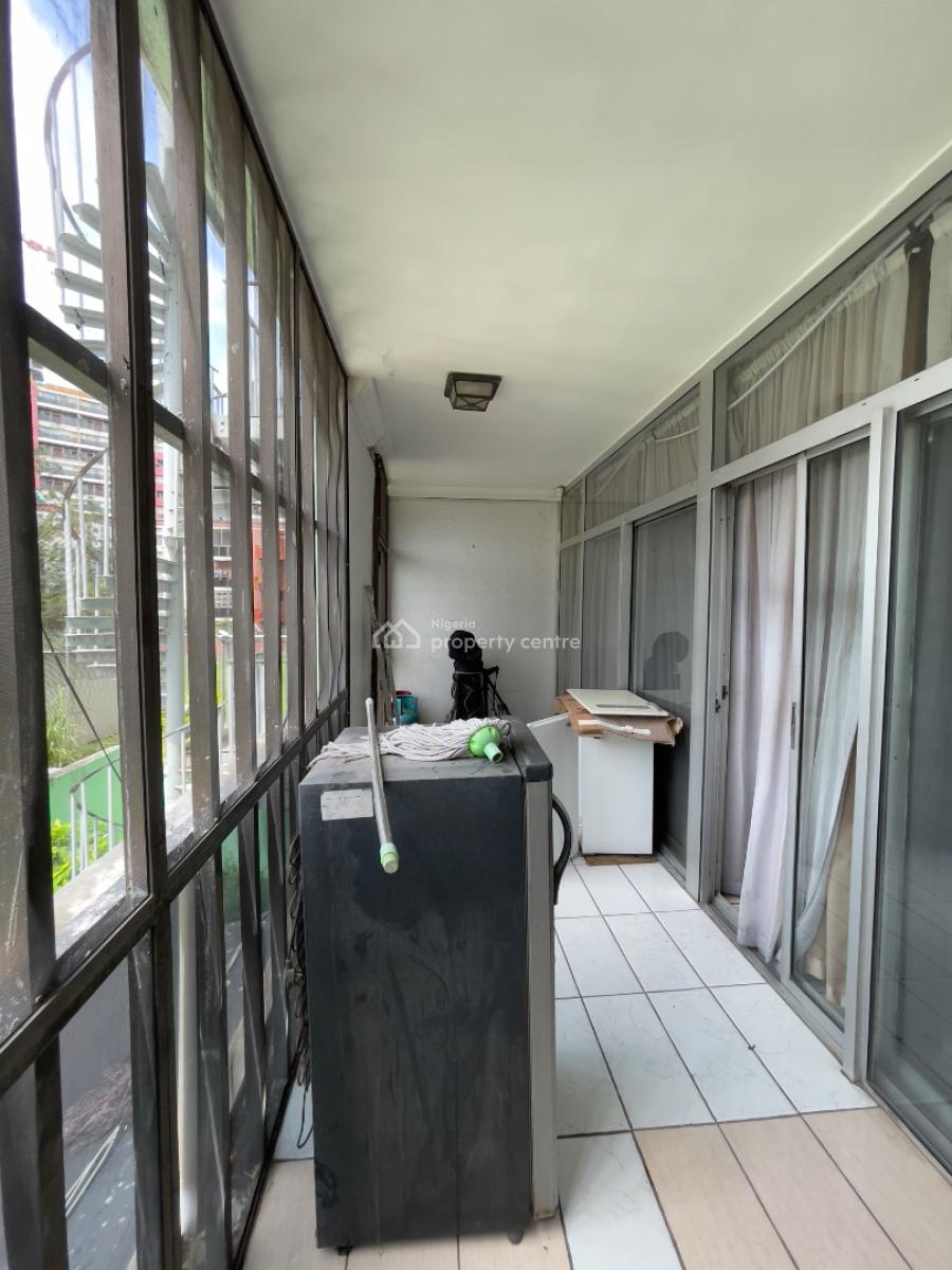Service 3bedroom Flat with Swimming Pool, Basketball Court/playgound, 1004 Victoria Island Lagos, Victoria Island (vi), Lagos, Flat / Apartment for Sale