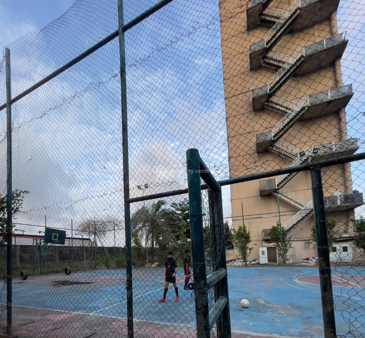 Service 3bedroom Flat with Swimming Pool, Basketball Court/playgound, 1004 Victoria Island Lagos, Victoria Island (vi), Lagos, Flat / Apartment for Sale
