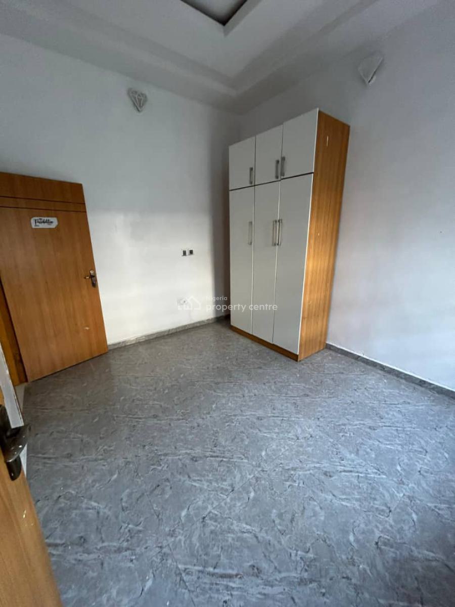 Luxurious Spacious Room Self Contain, Chevron, Lekki, Lagos, Self Contain (single Rooms) for Rent