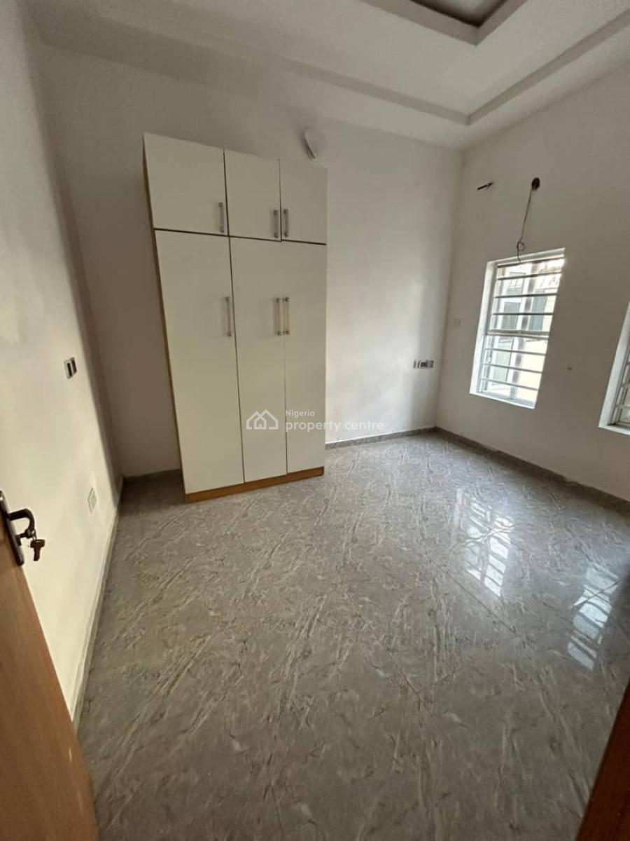 Luxurious Spacious Room Self Contain, Chevron, Lekki, Lagos, Self Contain (single Rooms) for Rent