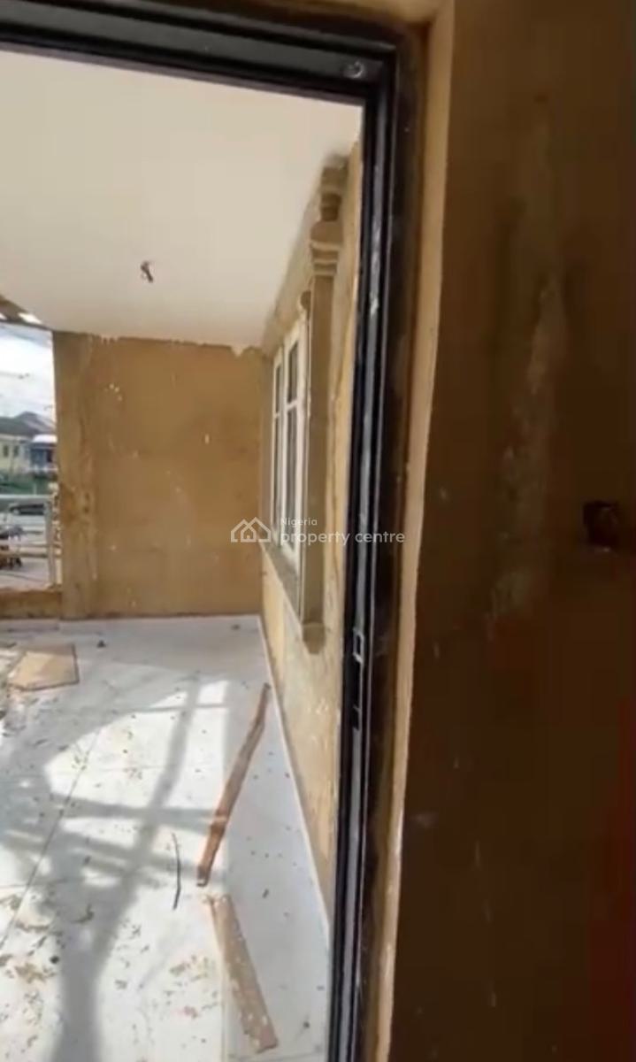 Massive 3-bedroom Flat in a Serene Area, Surulere, Lagos, Flat / Apartment for Rent