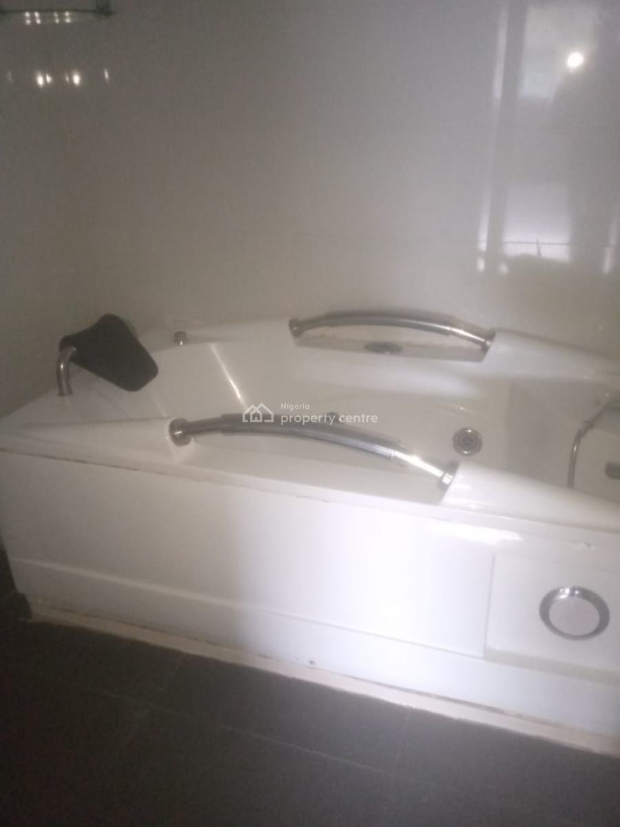 Clean 3-bedroom Apartment with Bq, Parkview Estate, Parkview, Ikoyi, Lagos, Flat / Apartment for Rent