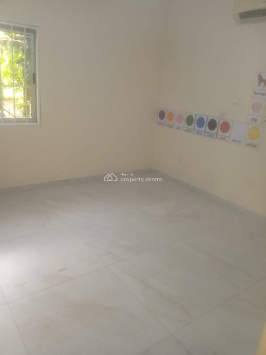 Clean 3-bedroom Apartment with Bq, Parkview Estate, Parkview, Ikoyi, Lagos, Flat / Apartment for Rent