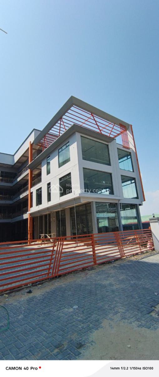 112sqm Rooftop Bar Space, Orchid Road, Lekki, Lagos, Restaurant / Bar for Sale