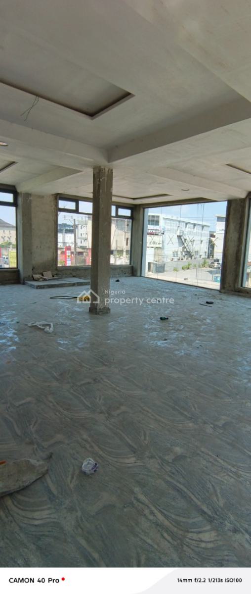 112sqm Rooftop Bar Space, Orchid Road, Lekki, Lagos, Restaurant / Bar for Sale